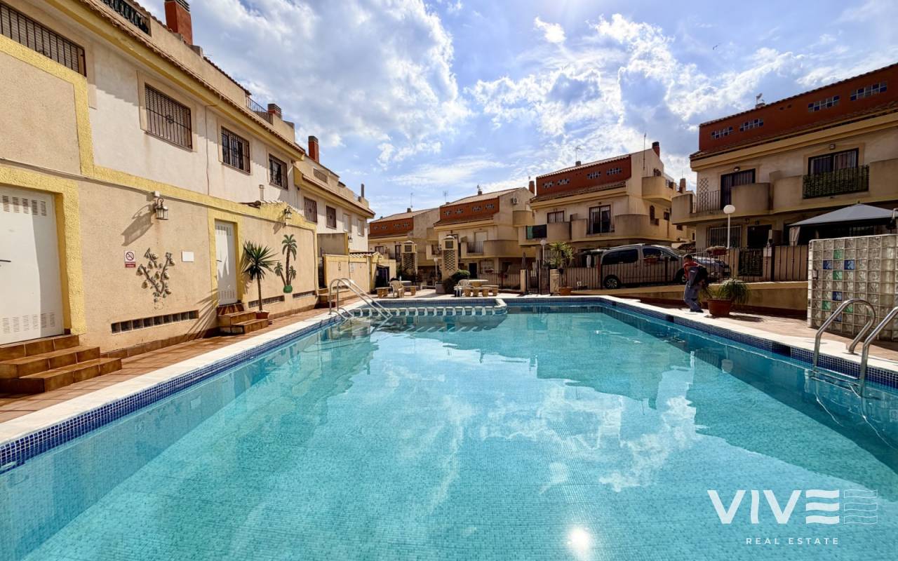 Adosado - Försäljning  - Orihuela Costa - RE0325