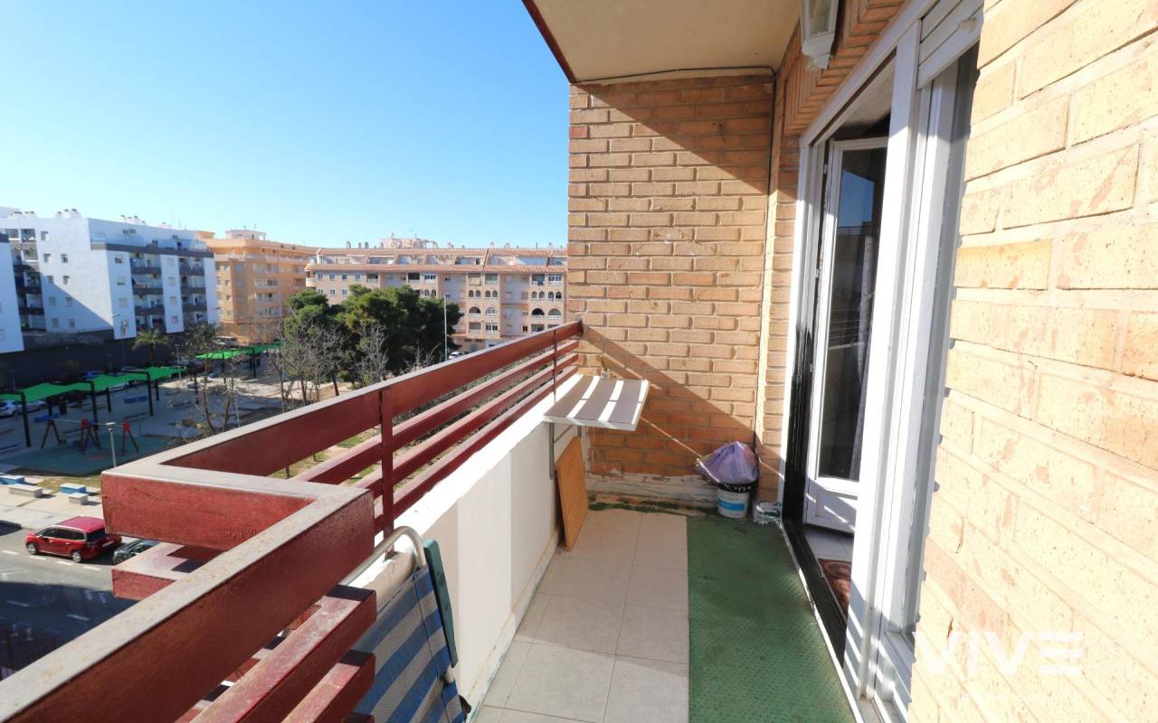 Apartamento - Segunda mano - Torrevieja - PRI-86971