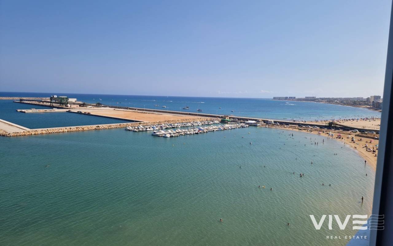 Apartamento - Segunda mano - Torrevieja - RECOL11
