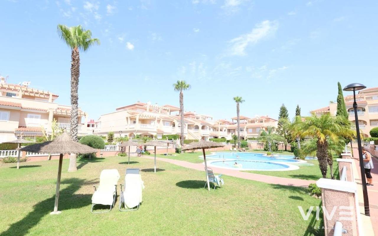 Apartment / flat - Resale - Orihuela Costa - 96020