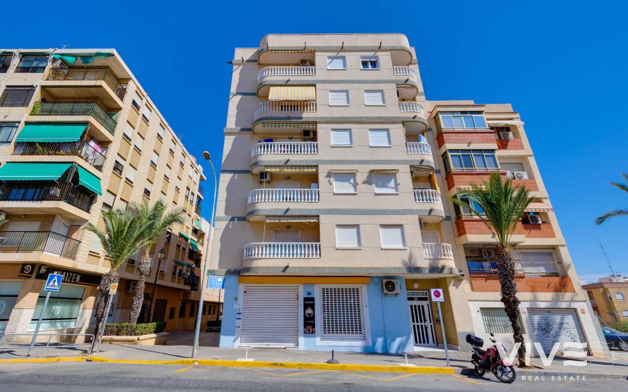 Apartment - Resale - La Marina / Guardamar - 18135