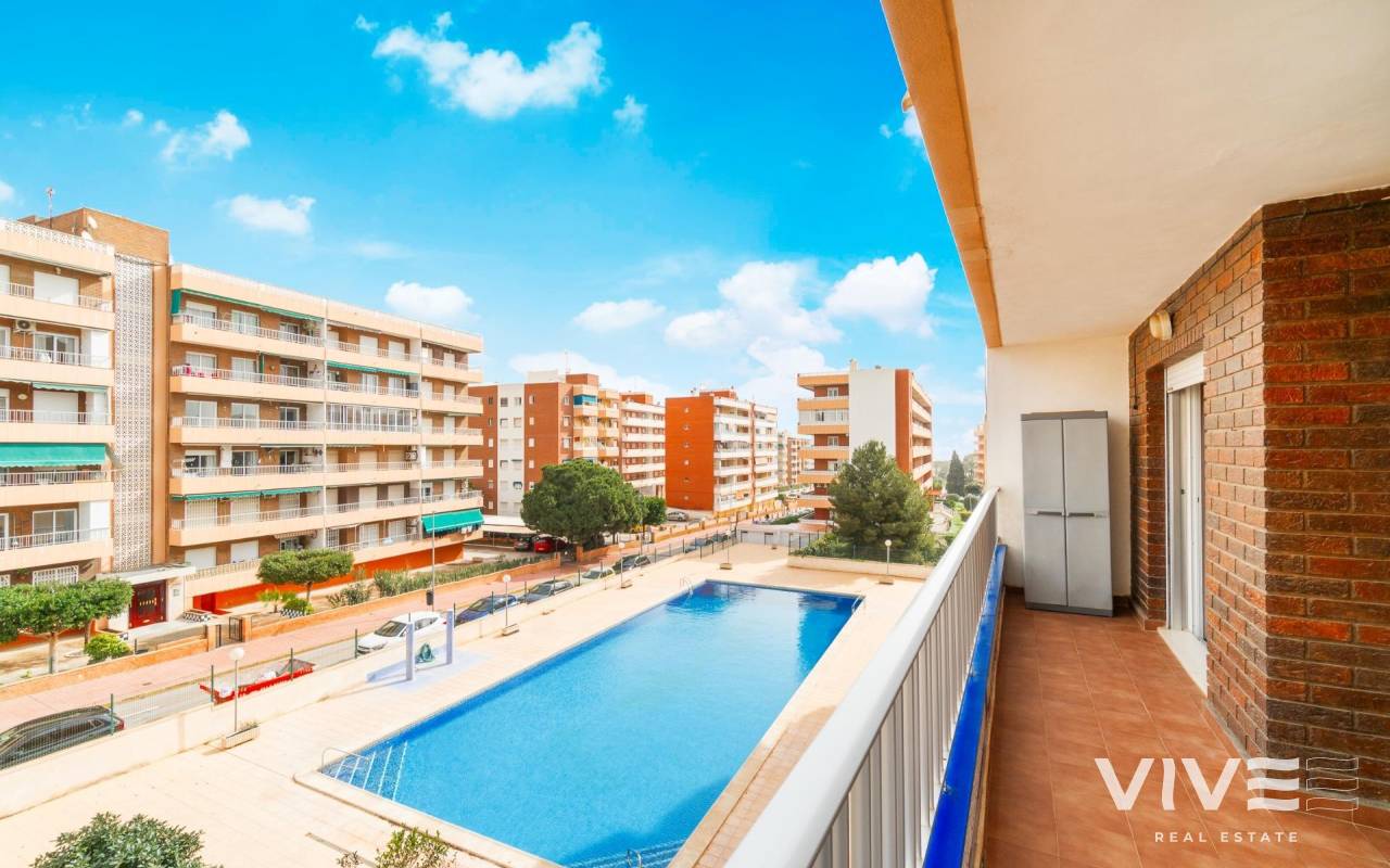 Apartment - Resale - Torrevieja - PF-21054
