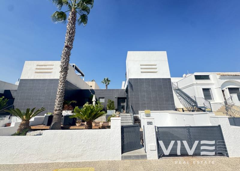 Apartment / Wohnung - Verkauf - Orihuela Costa - Villamartin