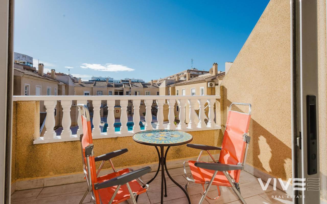 Apartment / Wohnung - Verkauf - Torrevieja - 42494