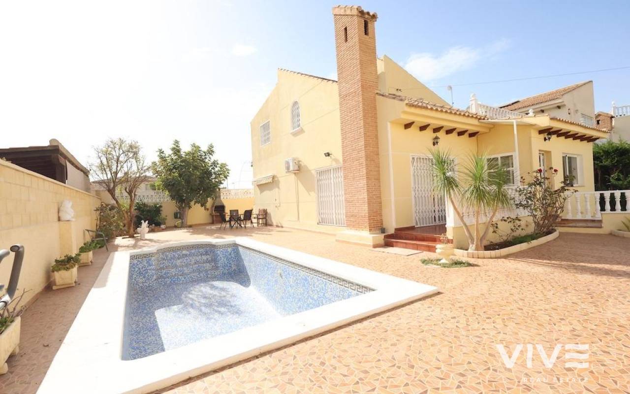 Detached Villa - Försäljning  - Orihuela Costa - 71754