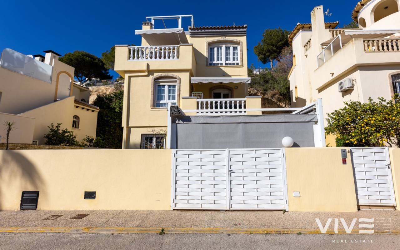 Detached Villa - Försäljning  - Orihuela Costa - DOLP-87253