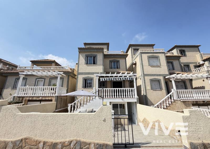 Detached Villa - Försäljning  - Orihuela Costa - Villamartin
