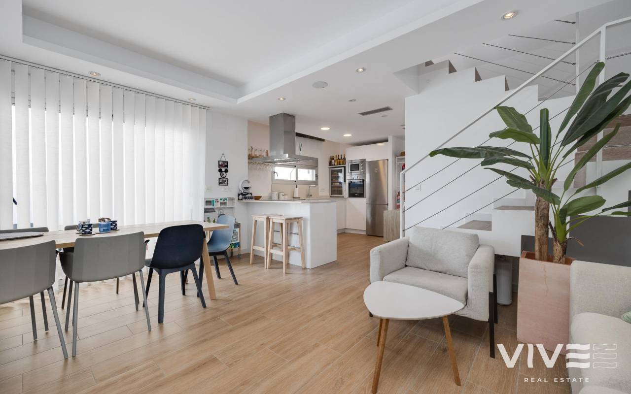 Detached Villa - Försäljning  - Torrevieja - PRI-47413