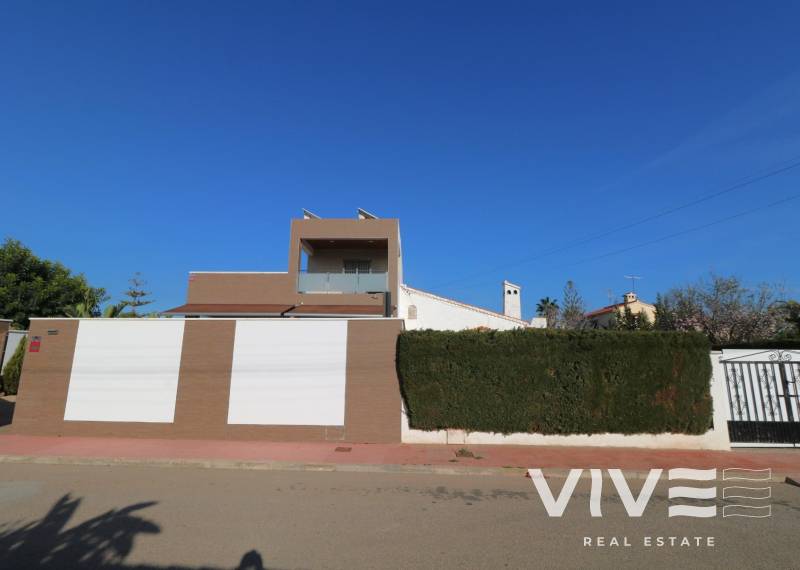 Detached Villa - Försäljning  - Torrevieja - Torreta florida
