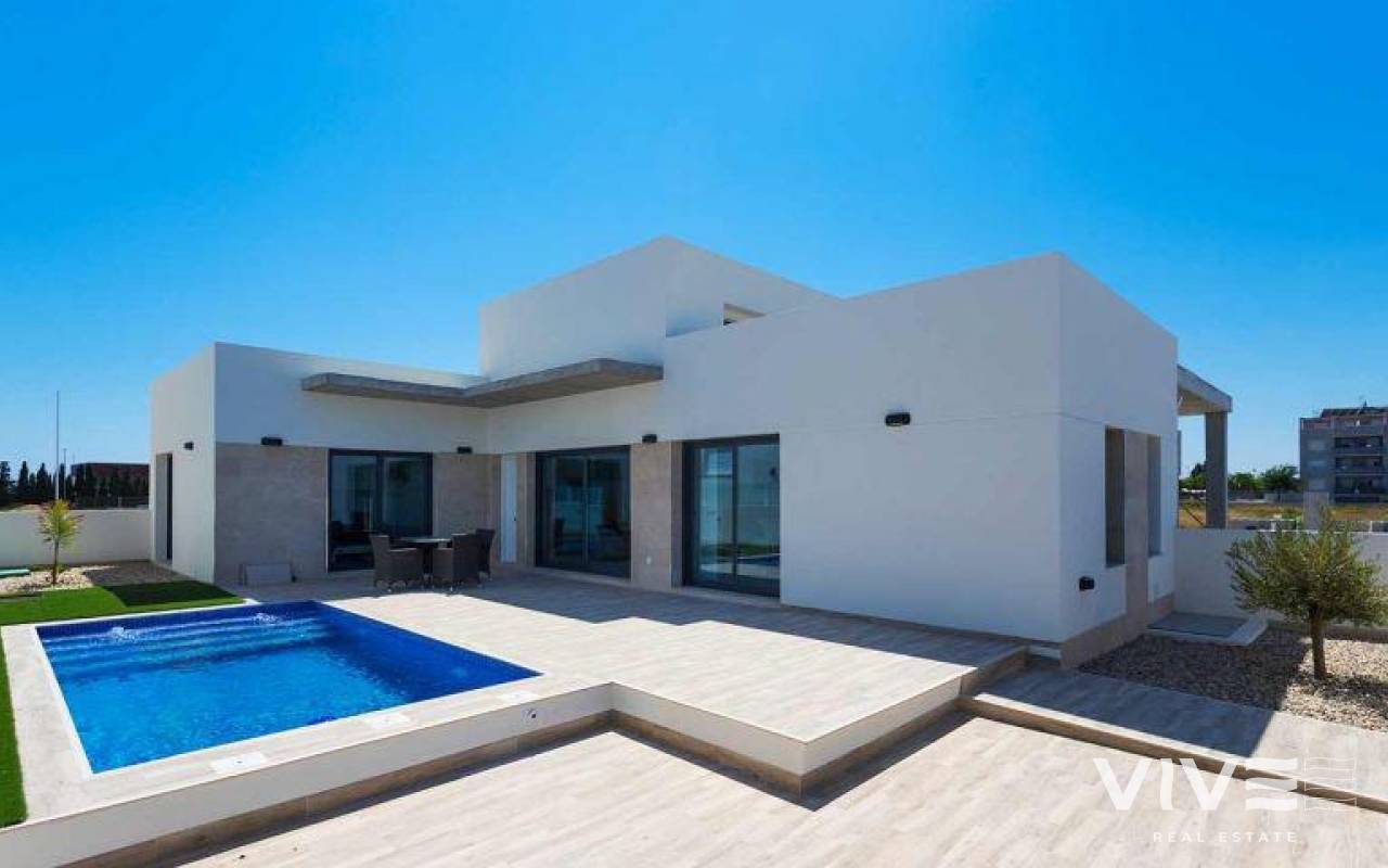 Detached Villa - Neubau - Daya Nueva - 70477