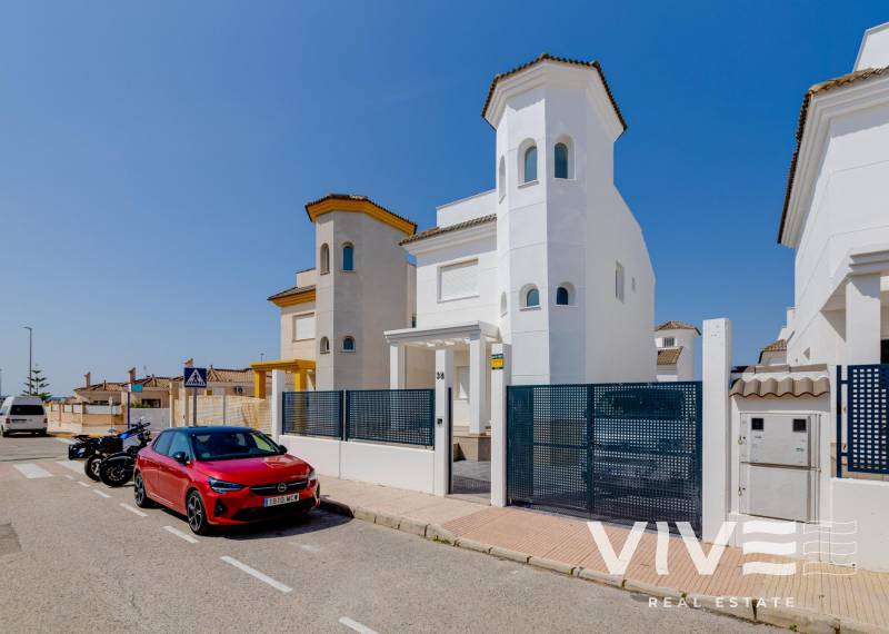 Detached Villa - Nueva construcción  - San Fulgencio - El Oasis
