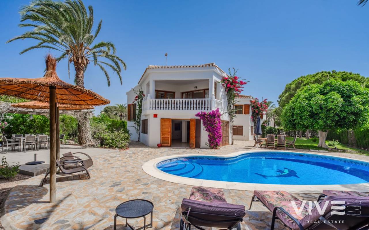 Detached Villa - Resale - Orihuela Costa - DOLP-55936