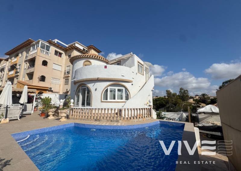 Detached Villa - Resale - Orihuela Costa - La Zenia