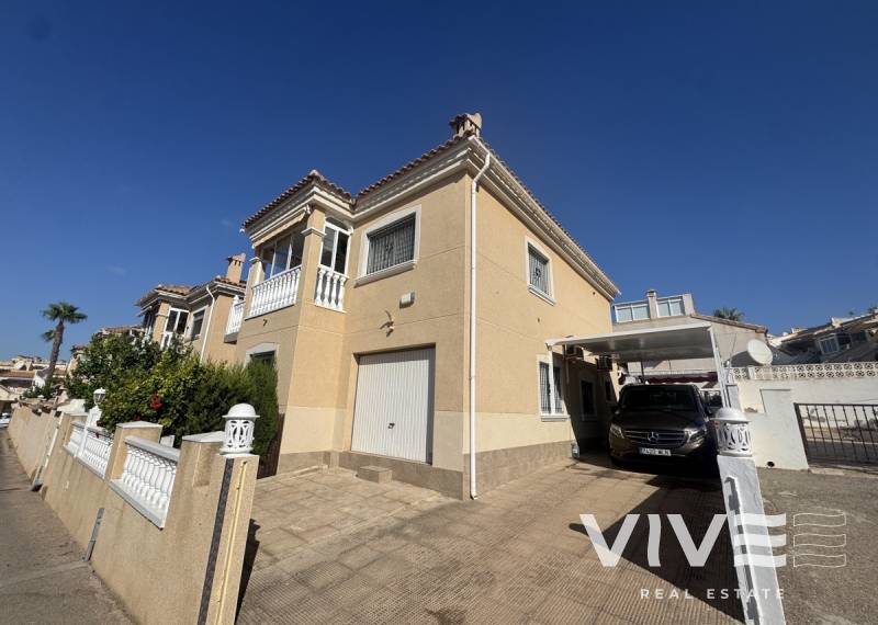 Detached Villa - Resale - Orihuela Costa - Villamartin