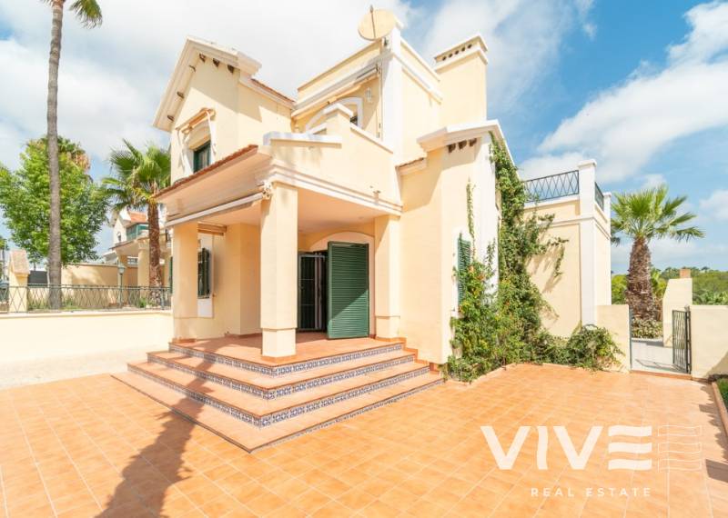Detached Villa - Resale - Orihuela Costa - Villamartin