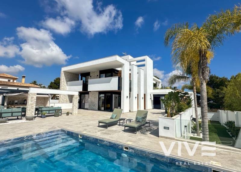 Detached Villa - Resale - Orihuela Costa - Villamartin