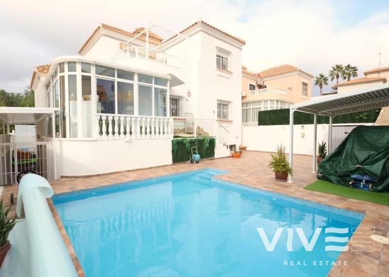 Detached Villa - Resale - San Miguel de Salinas - Las Filipinas