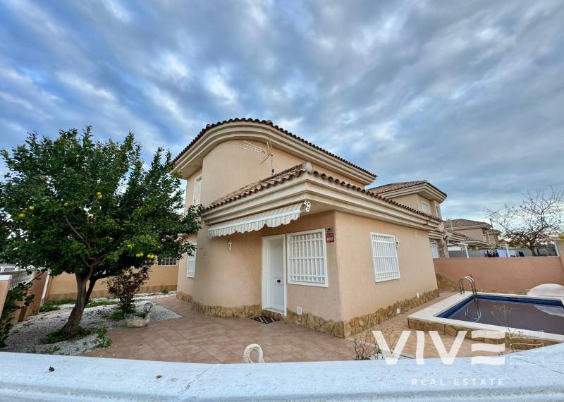 Detached Villa - Resale - Torrevieja - Los Balcones - Los Altos del Edén