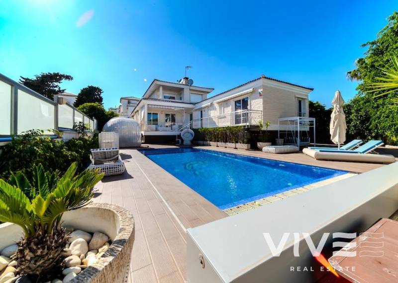 Detached Villa - Resale - Torrevieja - Torrevieja