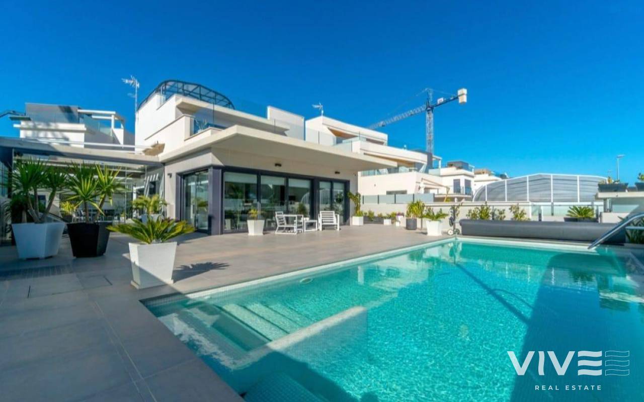 Detached Villa - Segunda mano - Orihuela Costa - 73908