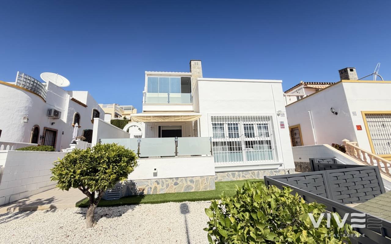 Detached Villa - Segunda mano - Orihuela Costa - DOLP-97174