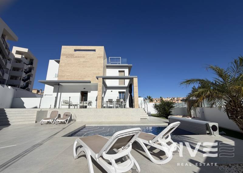 Detached Villa - Segunda mano - Orihuela Costa - Villamartin