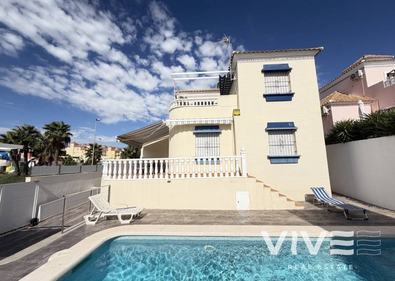 Detached Villa - Segunda mano - Orihuela Costa - Villamartin