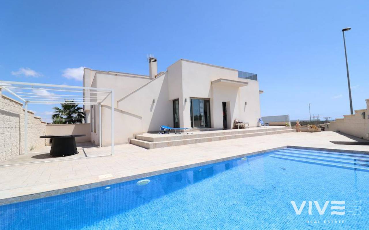 Detached Villa - Segunda mano - San Miguel de Salinas - 80617