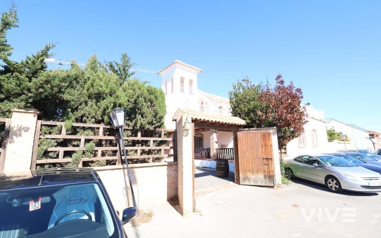 Detached Villa - Verkauf - Orihuela Costa - 85579