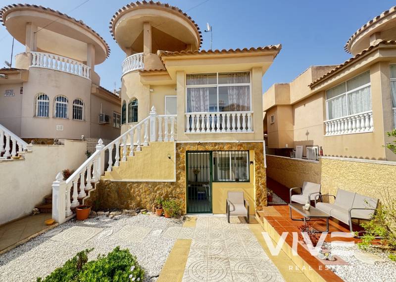 Detached Villa - Verkauf - Orihuela Costa - Villamartin