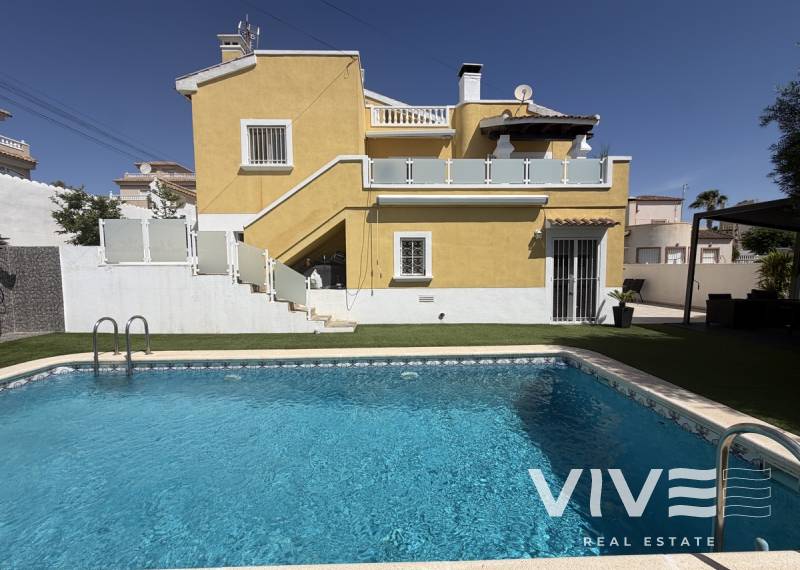 Detached Villa - Verkauf - Orihuela Costa - Villamartin