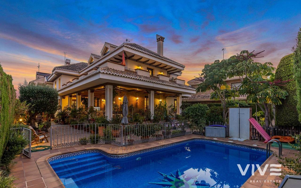 Detached Villa - Verkauf - Torrevieja - PRI-60871