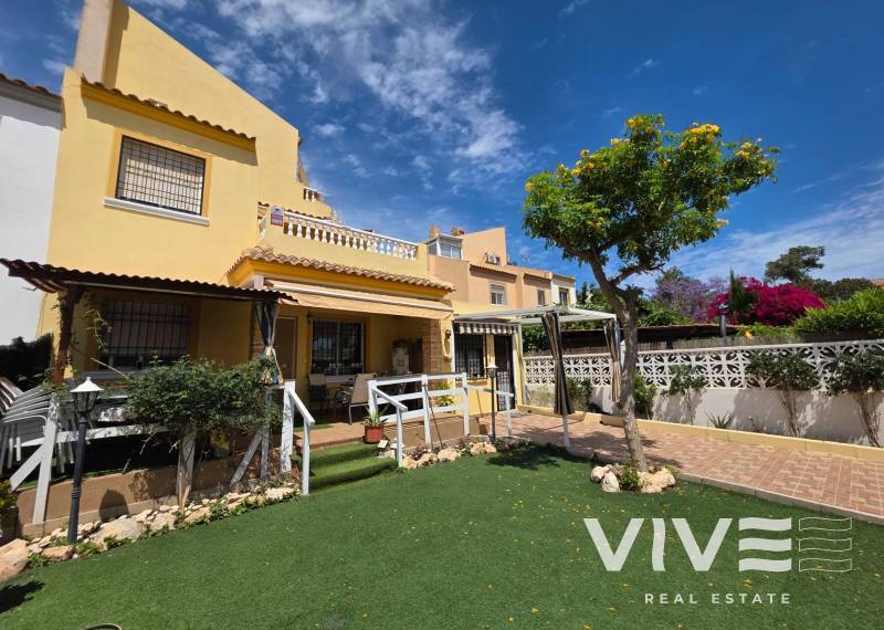 Reihenhaus - Verkauf - Torrevieja - Aguas Nuevas