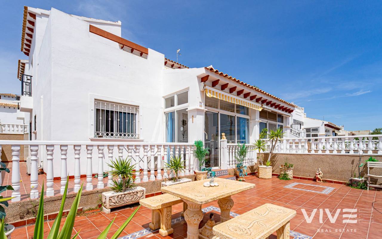 Terraced house - Resale - Torrevieja - 71290