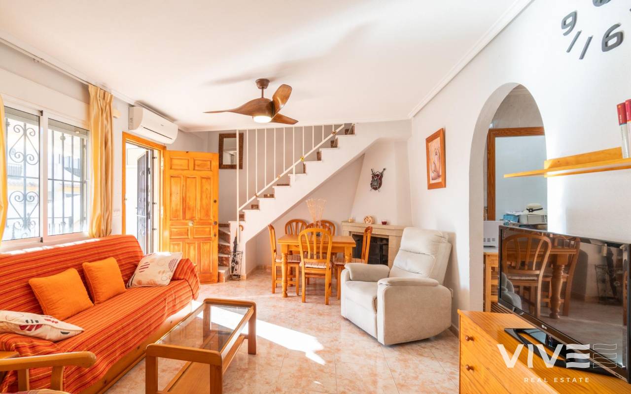 Villa - Försäljning  - Orihuela Costa - PF-35455