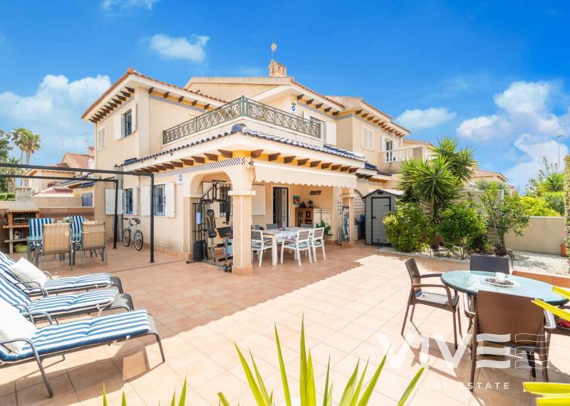 Villa - Försäljning  - Orihuela Costa - Zeniamar-Horizonte-La Campana