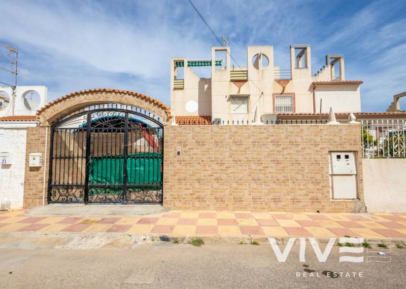Villa - Resale - Torrevieja - torreta III