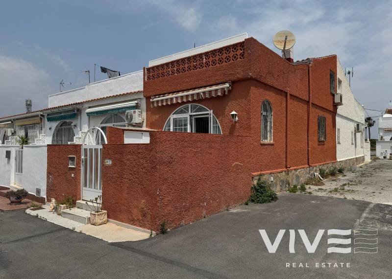Villa - Resale - Torrevieja - URB SAN LUIS