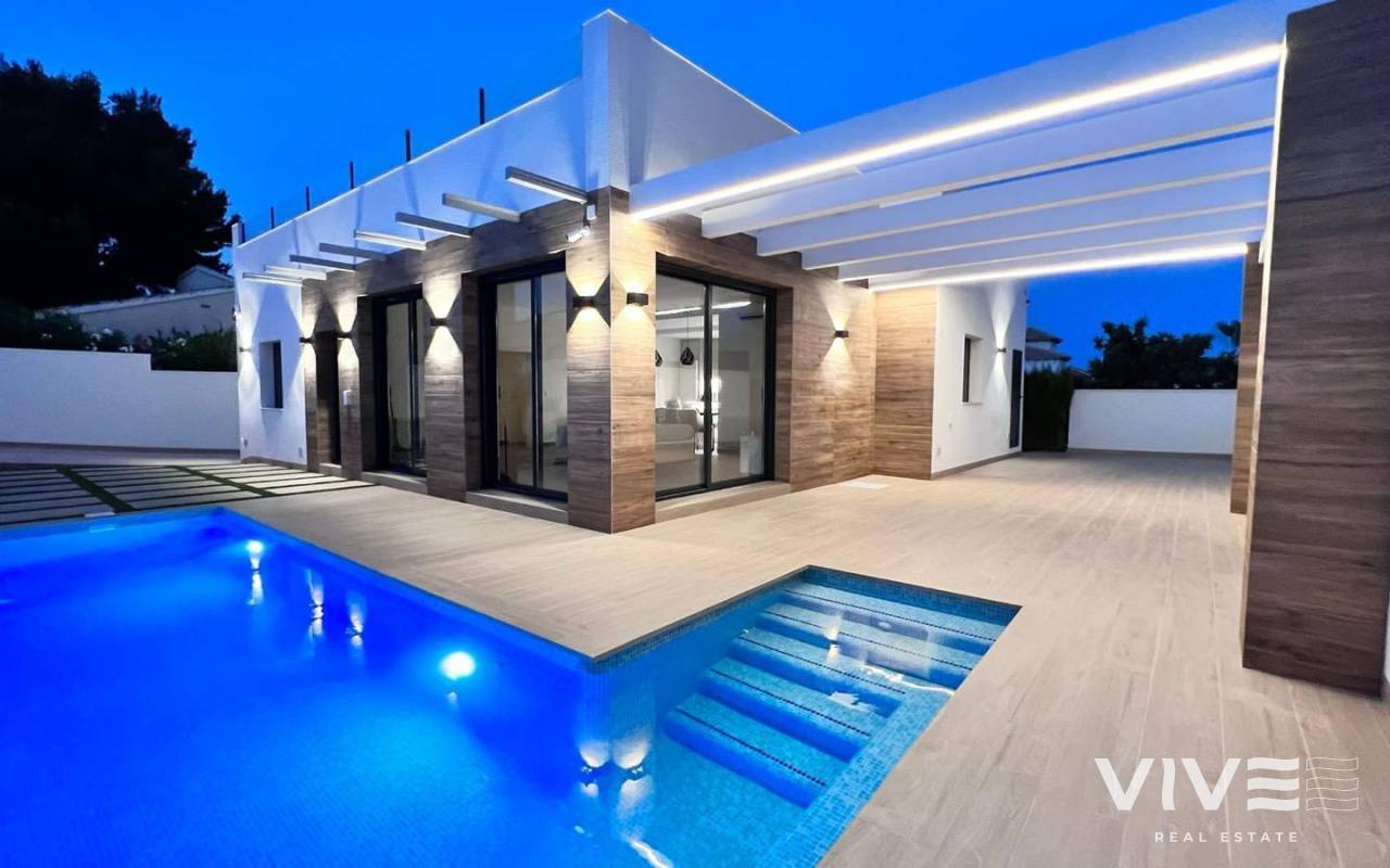 Villa - Verkauf - Orihuela Costa - 88801