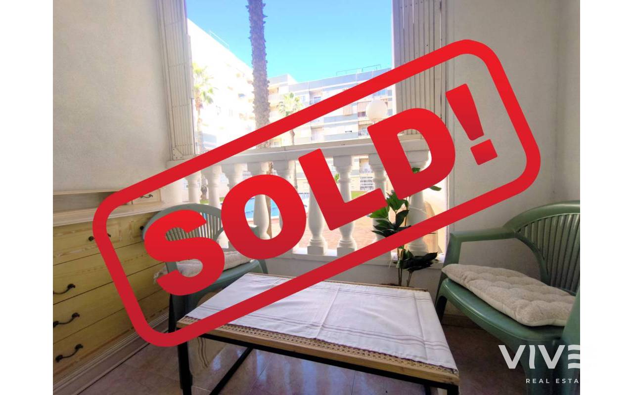 Wohnung - Verkauf - Torrevieja - RE0319