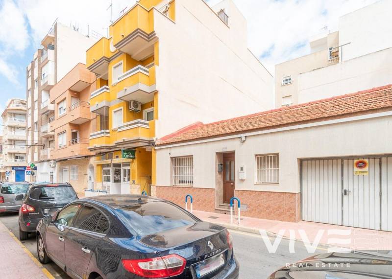 Wohnung - Verkauf - Torrevieja - Torrevieja