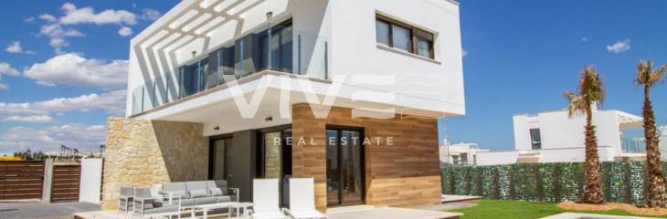 Discover our villas for sale in Pilar de la Horadada Spain and live by the sea