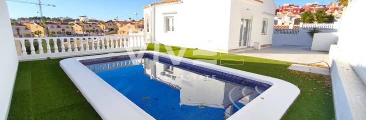 Living in Villamartín and Las Filipinas (Orihuela Costa): Climate, Leisure, and the Perfect Location