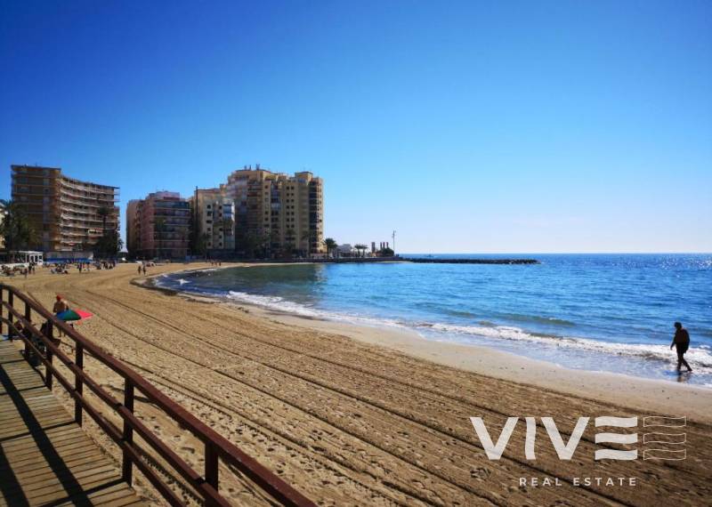 Wohnung - Verkauf - Torrevieja - Torrevieja