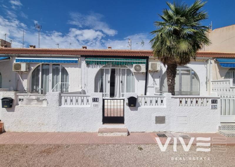 Apartment / flat - Resale - Torrevieja - La Siesta - El Salado - Torreta