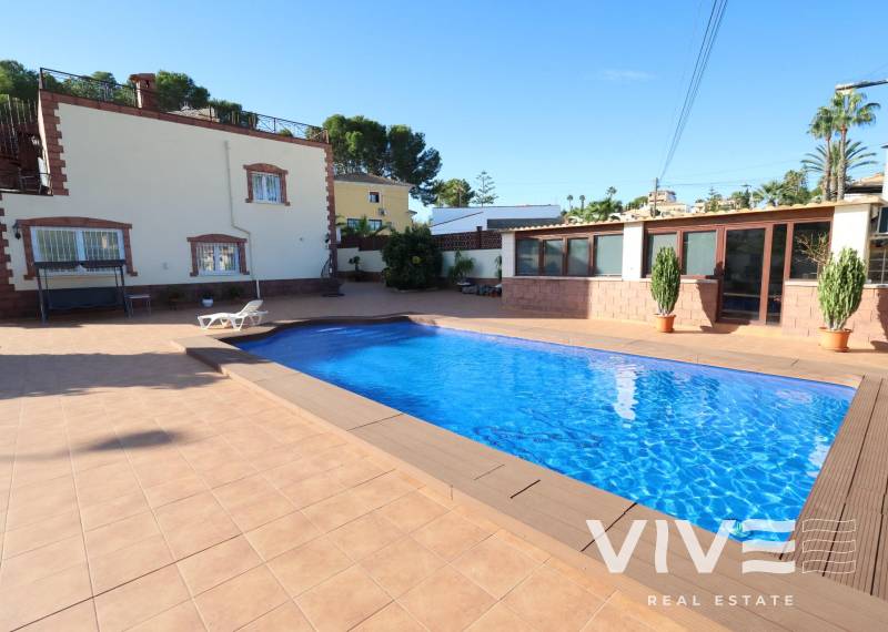Detached Villa - Resale - Torrevieja - Los Balcones - Los Altos del Edén