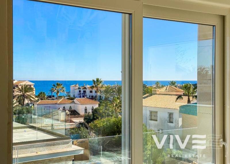 Detached Villa - Resale - Orihuela Costa - La Zenia