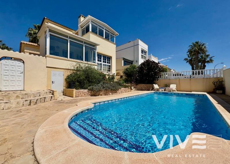 Detached Villa - Resale - Orihuela Costa - Villamartin