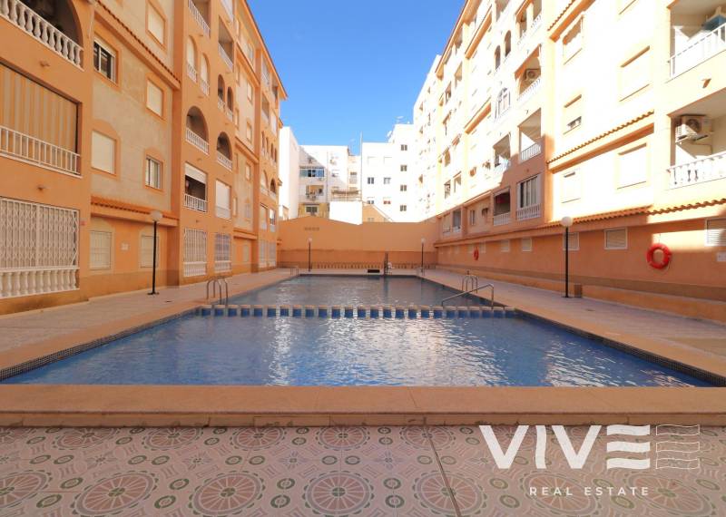Apartment - Resale - Torrevieja - Torrevieja