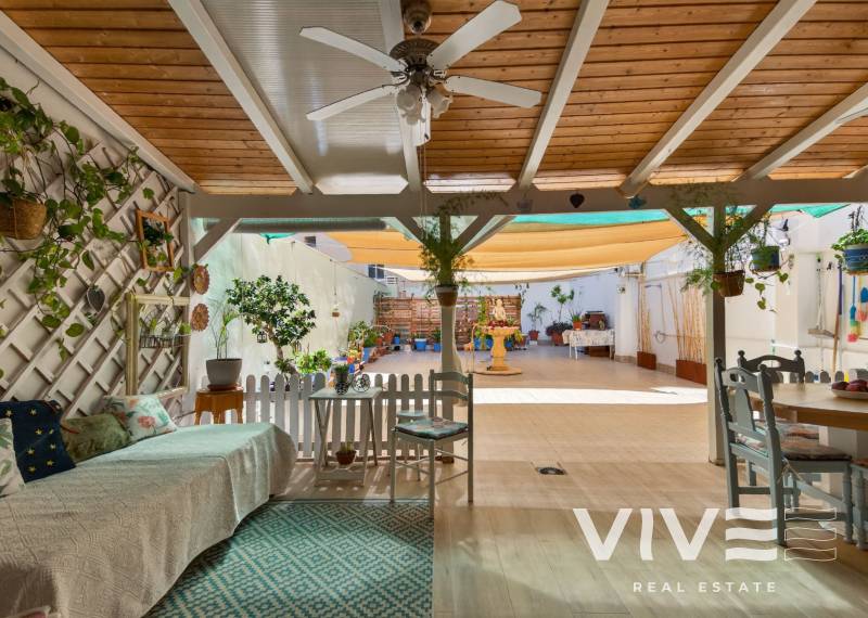 Apartment / Wohnung - Verkauf - Torrevieja - Torrevieja